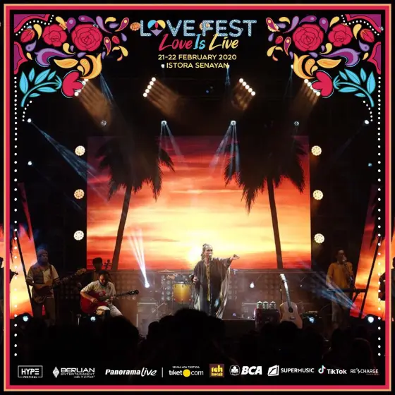 Panorama Live 128