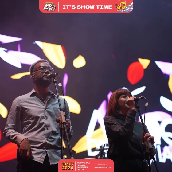 Panorama Live 32