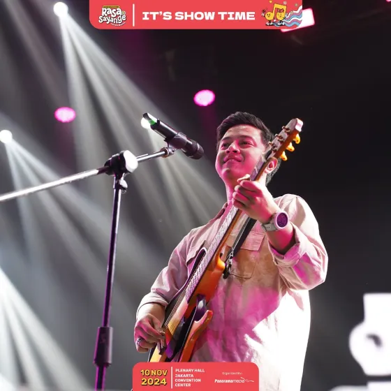 Panorama Live 8